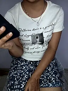 lovelygirl4567 online show from May 11, 3:18 pm