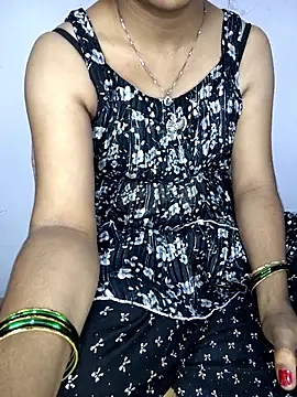 lovelygirl4567 online show from May 13, 2:58 pm
