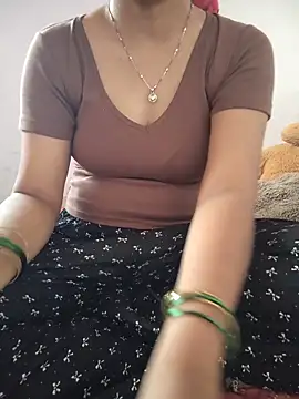 lovelygirl4567 online show from May 17, 5:49 am