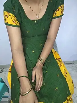 lovelygirl4567 online show from June 17, 5:25 pm
