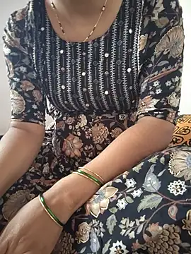 lovelygirl4567 online show from June 18, 5:30 am
