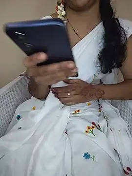 lovelygirl4567 online show from July 31, 4:45 am