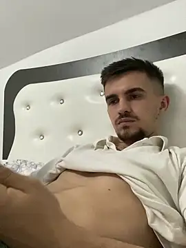 Snapshot of Demonpull69 chatting on March 23, 3:43 am Demonpull69 online show from March 23, 3:43 am