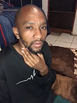 Snapshot of MKbesxxx chatting on December 5, 9:00 pm MKbesxxx online show from December 5, 9:00 pm