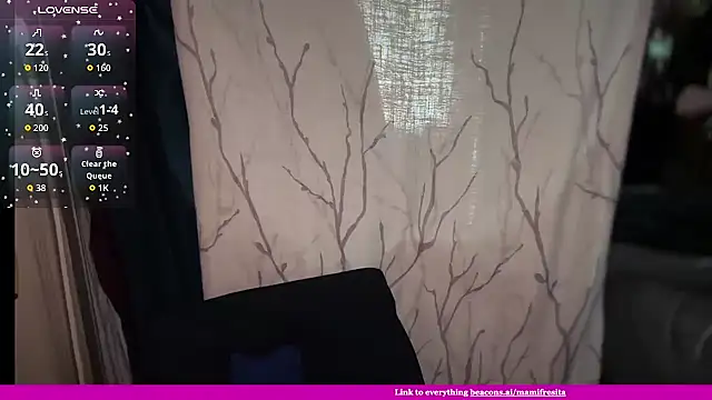 mamifresita online show from April 21, 11:51 pm