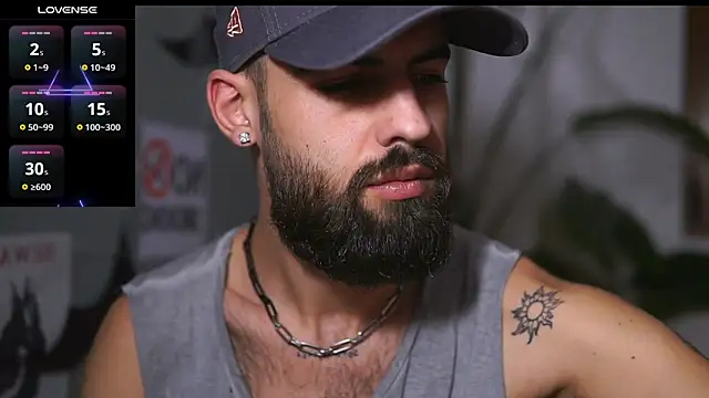 Snapshot of HairyRobxxx chatting on October 29, 4:31 pm HairyRobxxx online show from October 29, 4:31 pm