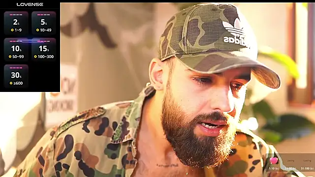 Snapshot of HairyRobxxx chatting on October 31, 1:56 pm HairyRobxxx online show from October 31, 1:56 pm