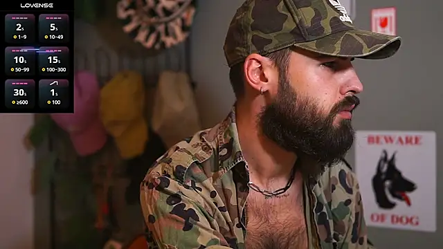 Snapshot of HairyRobxxx chatting on November 20, 4:18 pm HairyRobxxx online show from November 20, 4:18 pm