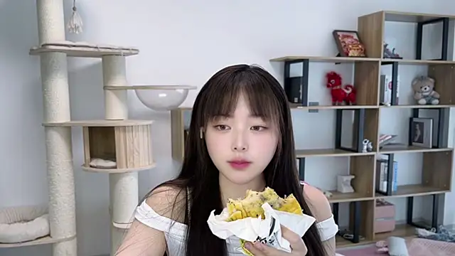 Chenjing0 online show from May 1, 5:01 am