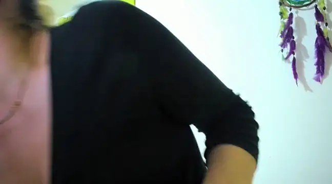 sofi saliva2511 online show from January 26, 10:23 am