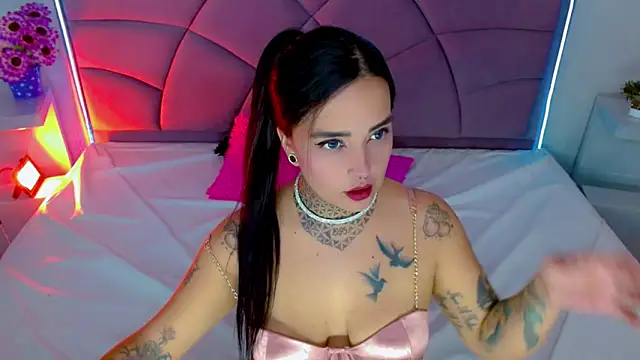 Carolaine01 online show from September 17, 7:59 pm