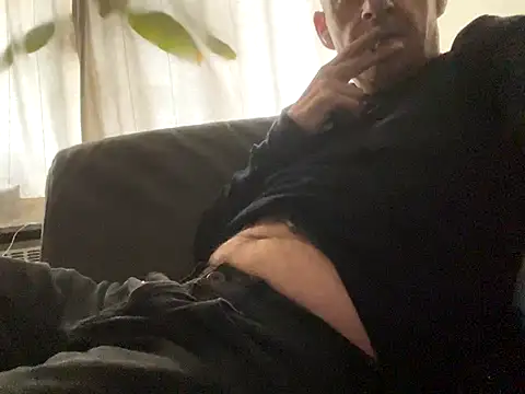 horndude187187 online show from October 7, 6:54 am