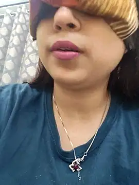 shreya1765 online show from November 11, 11:32 am