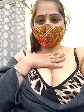 shreya1765 online show from December 18, 4:18 am