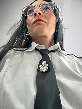 BELLA--26 online show from October 29, 1:46 pm