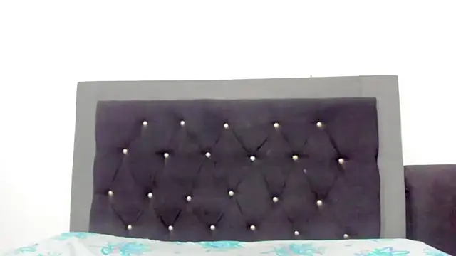 violetadumsper online show from December 21, 4:52 am