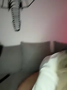 Mia-Fuchs online show from February 27, 4:52 am