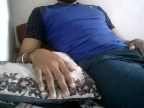 Snapshot of Leefin09 chatting on January 2, 11:20 am Leefin09 online show from January 2, 11:20 am