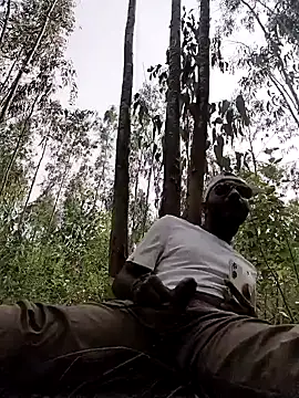 Snapshot of Leefin09 chatting on September 21, 9:55 am Leefin09 online show from September 21, 9:55 am