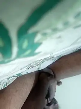 Snapshot of Leefin09 chatting on March 28, 6:40 pm Leefin09 online show from March 28, 6:40 pm