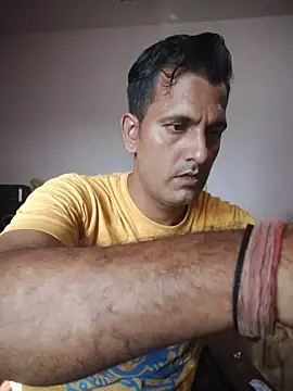 MAGNETICDADDY8 online show from October 16, 9:43 am