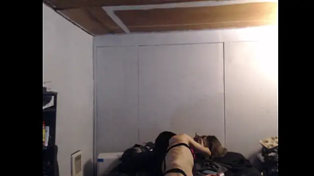 Snapshot of SadCatDaddy chatting on February 25, 2:33 pm SadCatDaddy online show from February 25, 2:33 pm