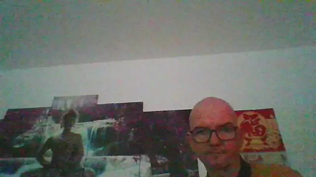 Snapshot of Ricaro78 chatting on March 10, 8:12 pm Ricaro78 online show from March 10, 8:12 pm