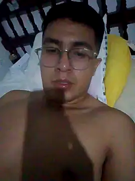 Snapshot of RODRI_POLLADURA chatting on January 9, 5:13 am RODRI POLLADURA online show from January 9, 5:13 am