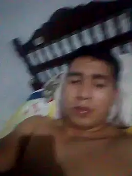 Snapshot of RODRI_POLLADURA chatting on January 21, 1:18 am RODRI POLLADURA online show from January 21, 1:18 am