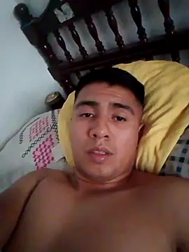 Snapshot of RODRI_POLLADURA chatting on March 12, 12:10 am RODRI POLLADURA online show from March 12, 12:10 am