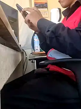 Snapshot of securityhot chatting on January 4, 12:59 pm securityhot online show from January 4, 12:59 pm