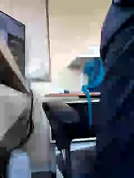 Snapshot of securityhot chatting on January 26, 11:17 am securityhot online show from January 26, 11:17 am