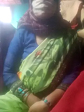 YourHotRandi online show from February 5, 6:23 pm