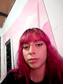 Snapshot of nepthunie chatting on February 19, 12:14 am nepthunie online show from February 19, 12:14 am