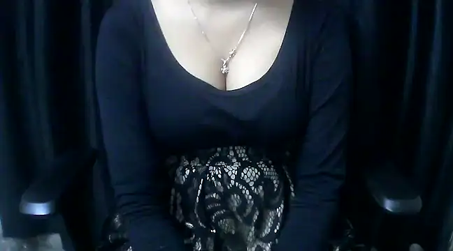 Snapshot of hot-niti chatting on January 29, 1:37 am hot-niti online show from January 29, 1:37 am