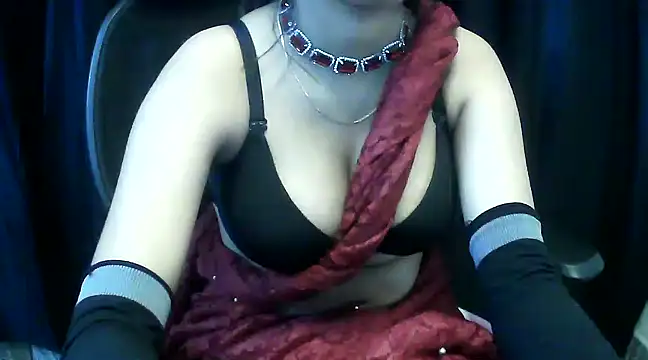 Snapshot of hot-niti chatting on February 24, 9:20 pm hot-niti online show from February 24, 9:20 pm