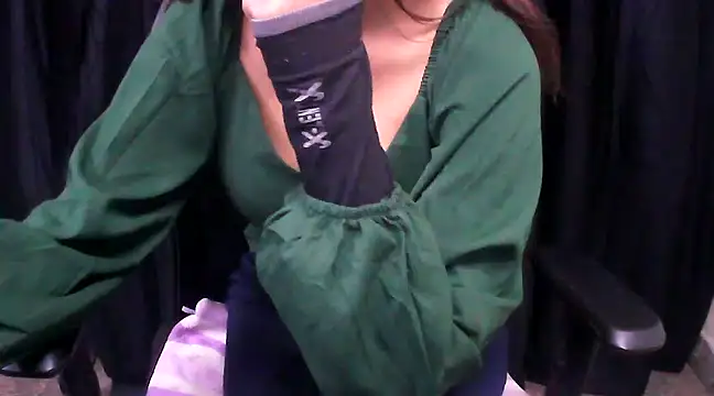 Snapshot of hot-niti chatting on March 15, 10:00 pm hot-niti online show from March 15, 10:00 pm