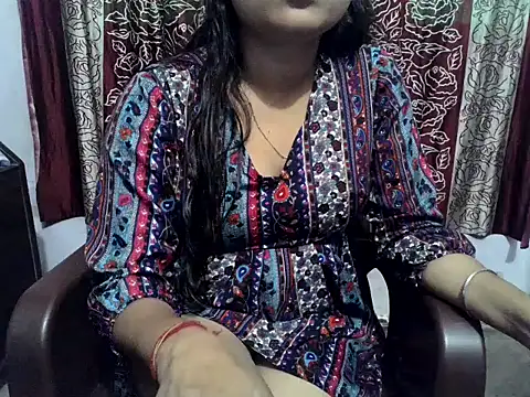 SIYA MAVI online show from May 6, 1:47 am