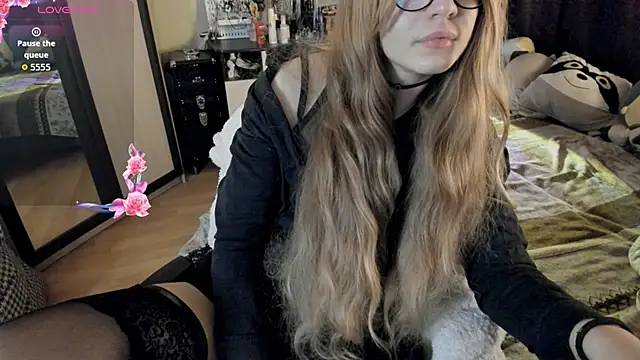 alexiamaleax online show from February 15, 1:24 am