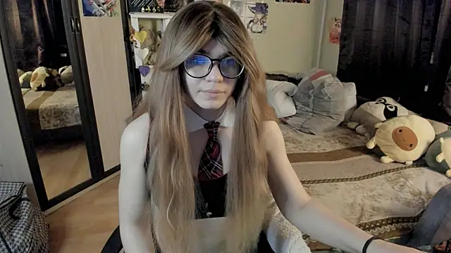 alexiamaleax online show from May 4, 12:06 am