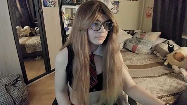 Snapshot of alexiamaleax chatting on May 10, 12:27 am alexiamaleax online show from May 10, 12:27 am