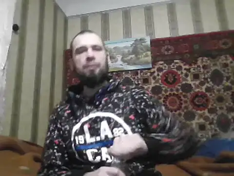 Snapshot of AlferezzSolvajo chatting on February 13, 4:28 pm AlferezzSolvajo online show from February 13, 4:28 pm