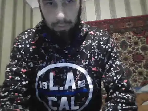 Snapshot of AlferezzSolvajo chatting on February 15, 6:01 pm AlferezzSolvajo online show from February 15, 6:01 pm