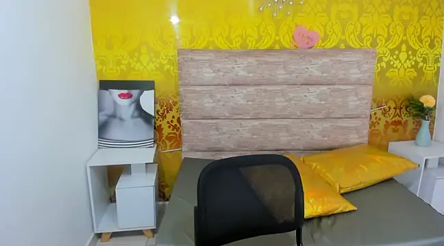 Snapshot of Natasha69 chatting on January 13, 1:13 am Natasha69 online show from January 13, 1:13 am