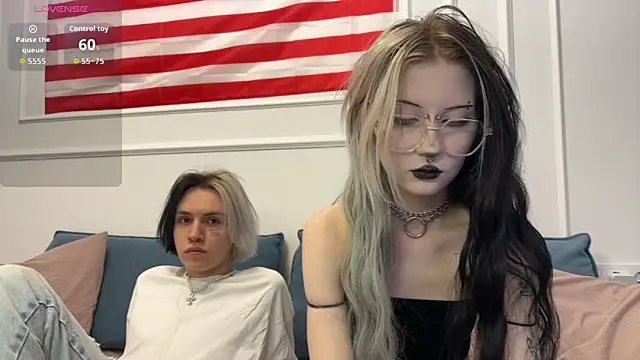 Snapshot of VeryRare_TwinS chatting on February 23, 11:46 pm VeryRare TwinS online show from February 23, 11:46 pm