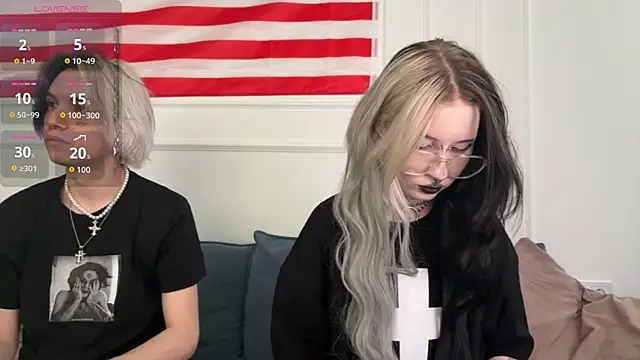 Snapshot of VeryRare_TwinS chatting on February 27, 6:24 am VeryRare TwinS online show from February 27, 6:24 am