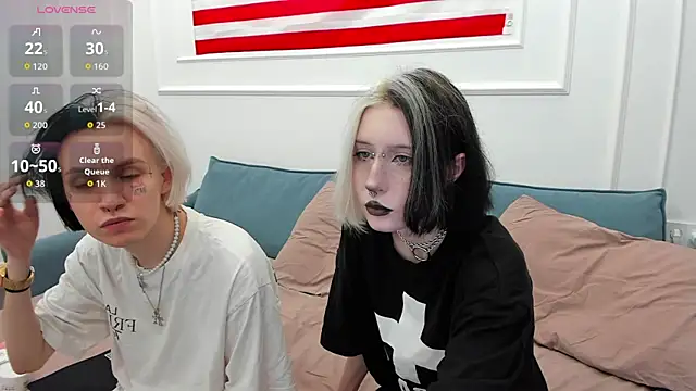Snapshot of VeryRare_TwinS chatting on June 18, 7:40 pm VeryRare TwinS online show from June 18, 7:40 pm