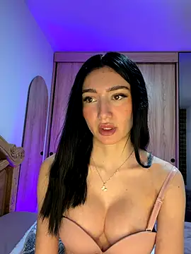 Maddy Jones online show from November 29, 2:36 am