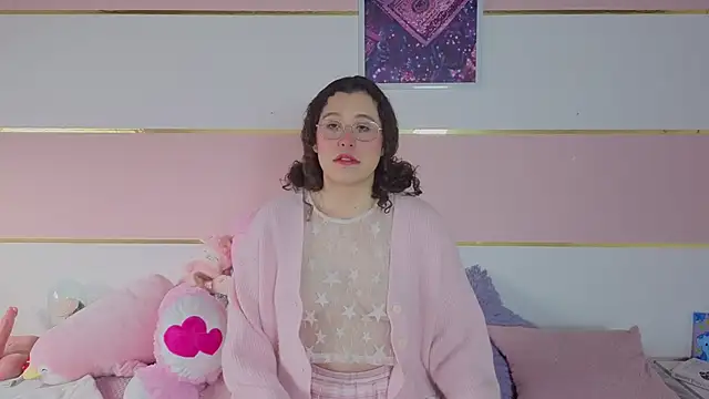 Charlotte  Miller online show from November 18, 11:58 am