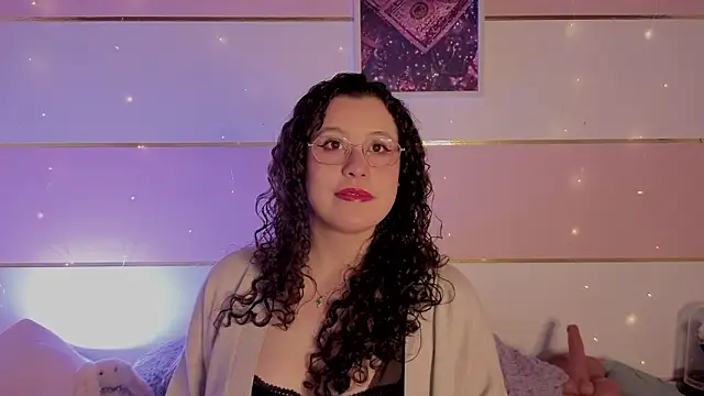 Charlotte  Miller online show from February 16, 11:50 am